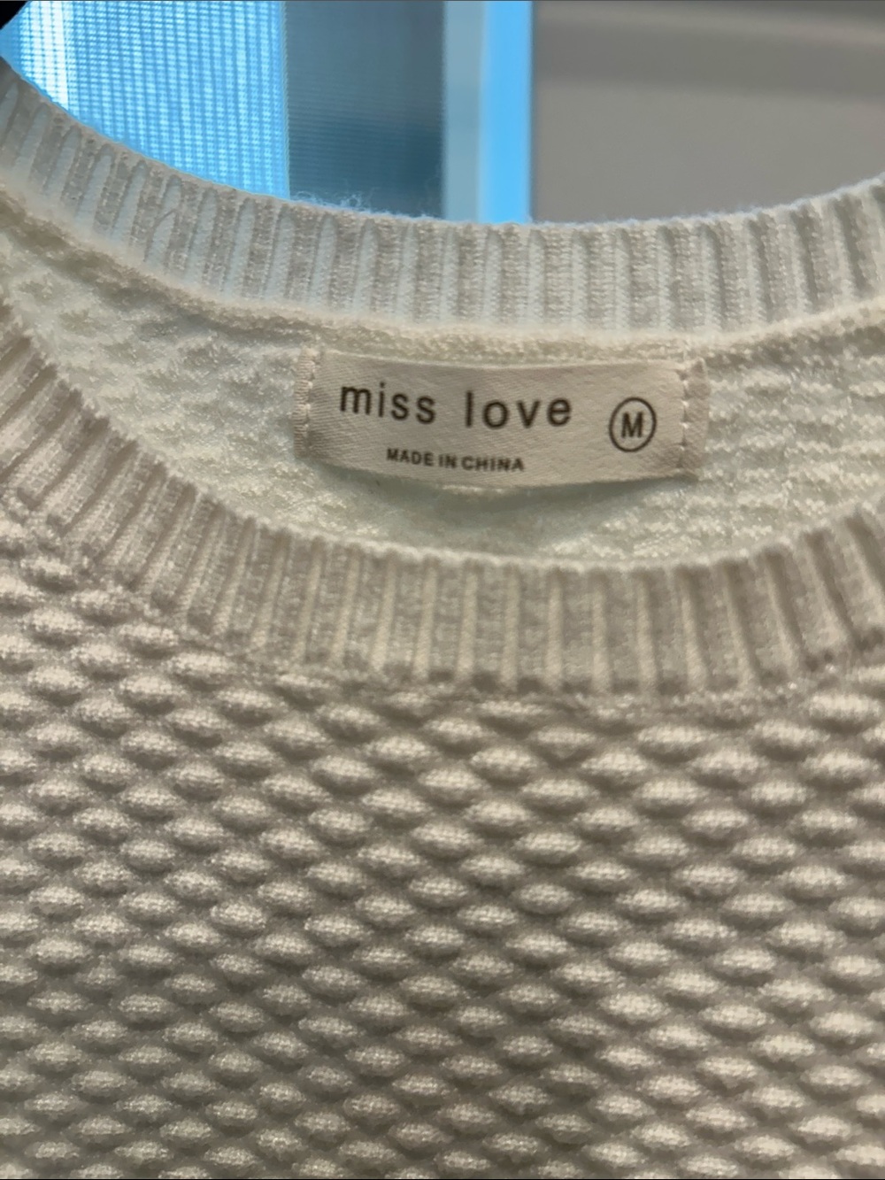 Miss Love White Textured Sleeveless Crop Tank - Picture 2 of 3